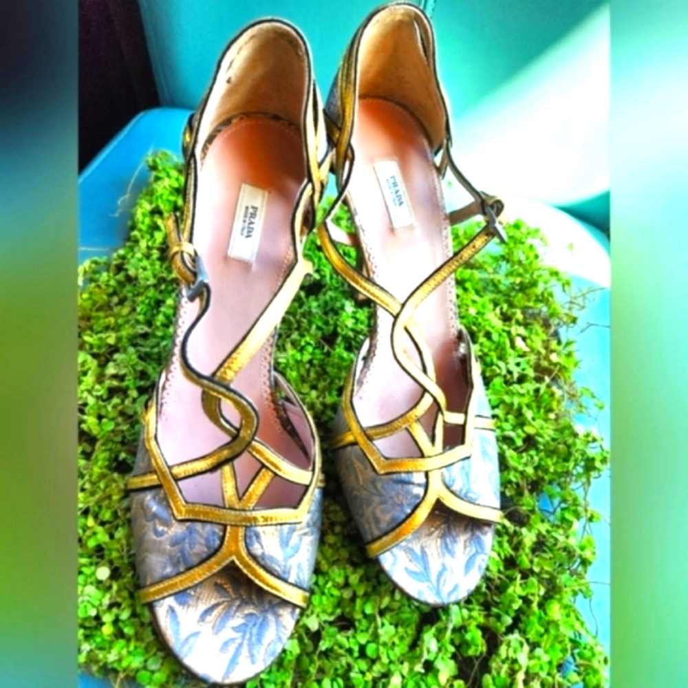 Y2K PRADA Shiny Brocade Gold Strappy Leather T-Strap Open Toe 4" Heels Mary Jane